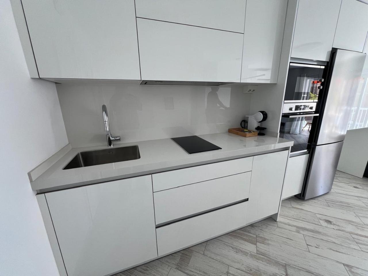 Apartment 4b On The *